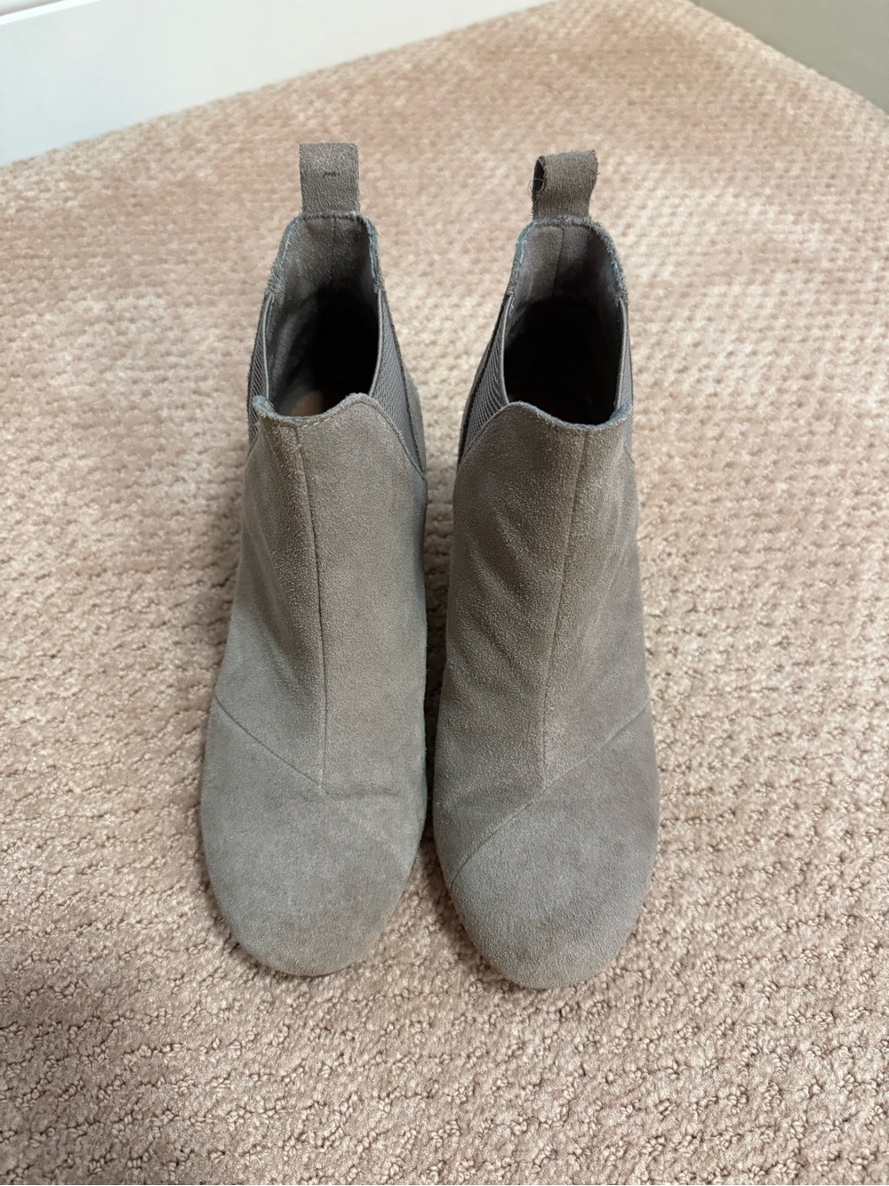 Tom’s Wedge Ankle Bootie in Taupe Suede - Picture 4 of 8